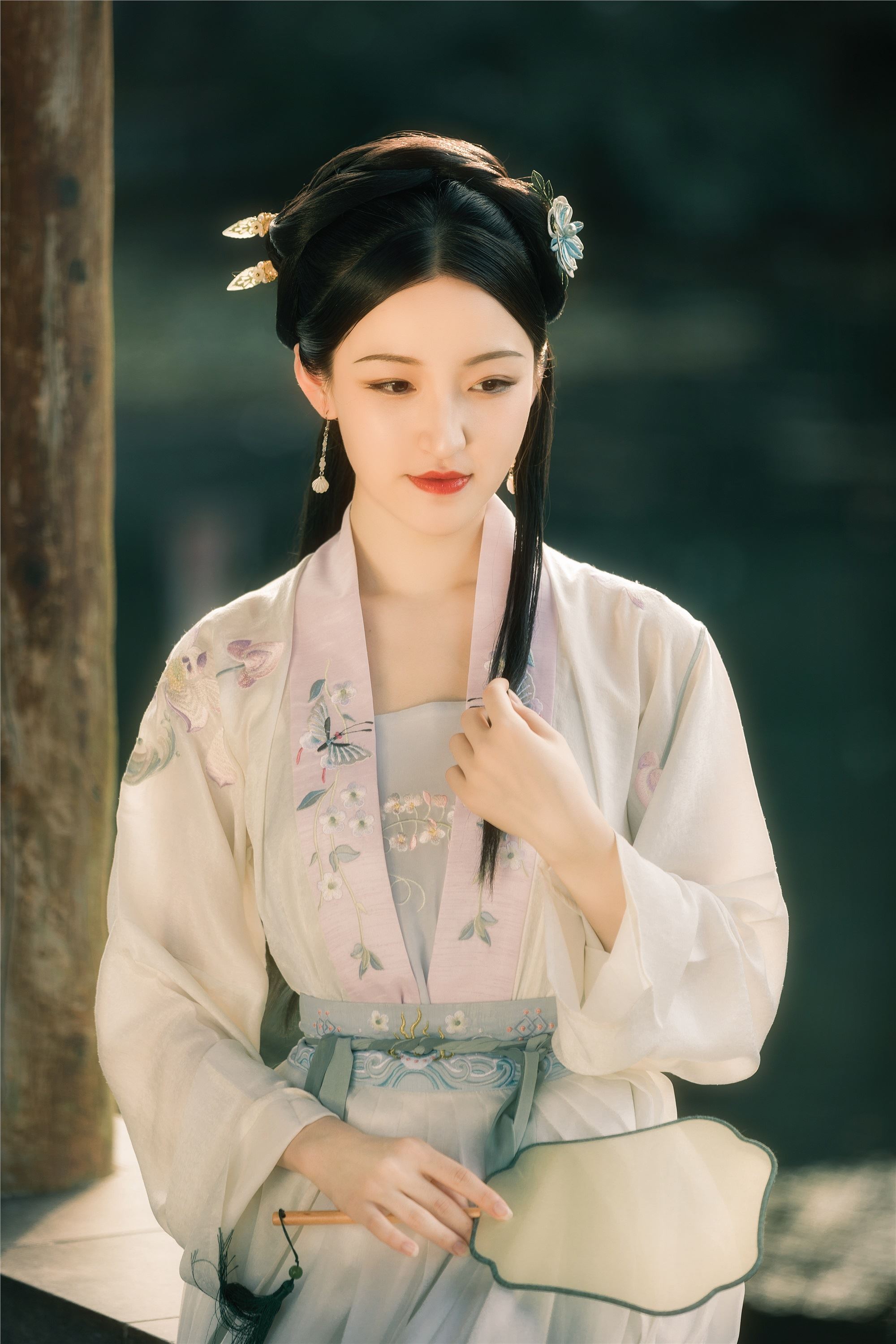 YITUYU艺图语 2021.08.16 春不渡 是非姑娘